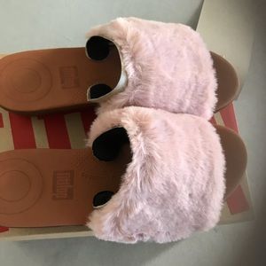 Fit flop “Furry Harper “ size 6